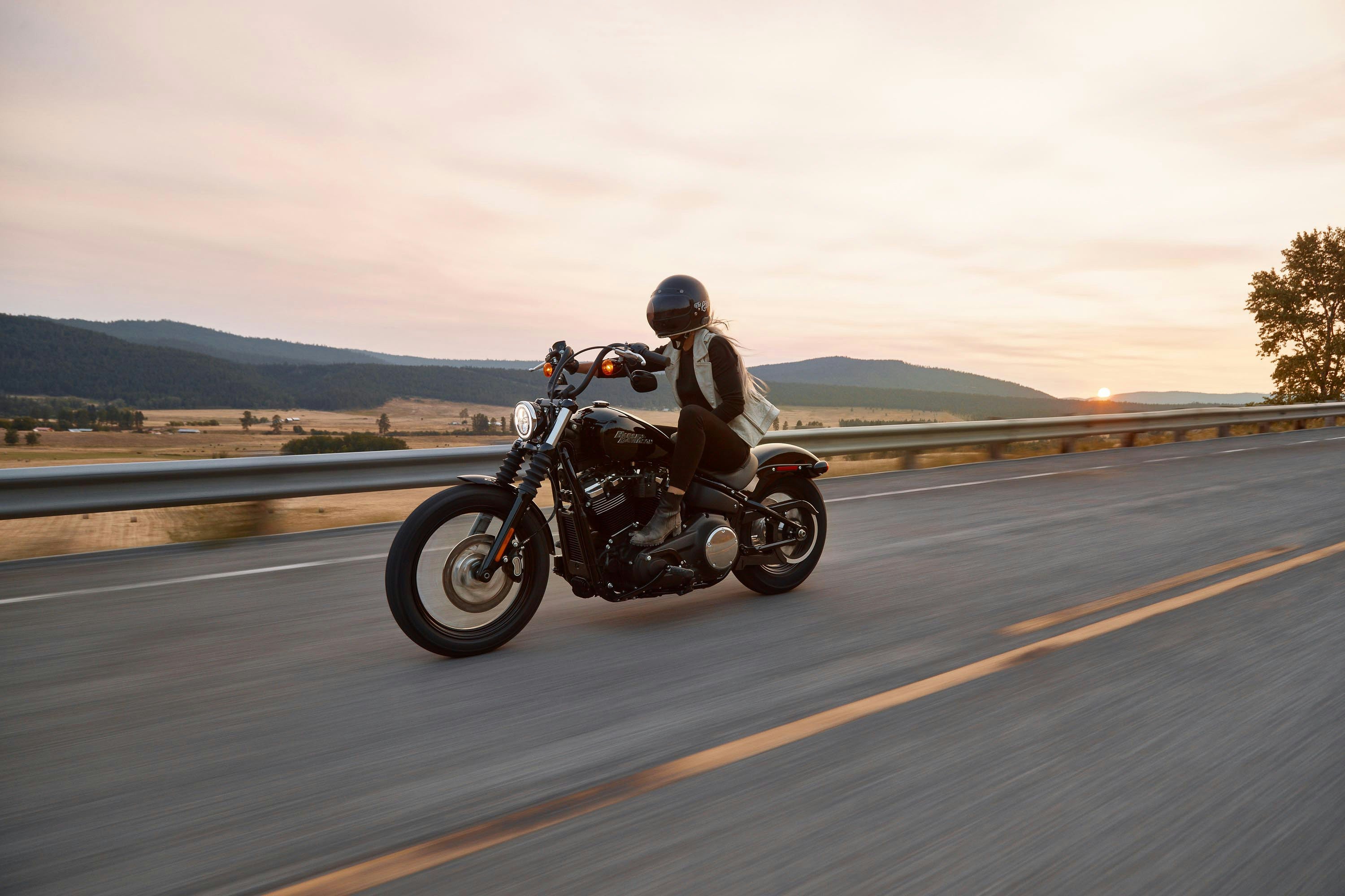 September on Two Wheels: The Ultimate Rider's Guide to the Golden Month